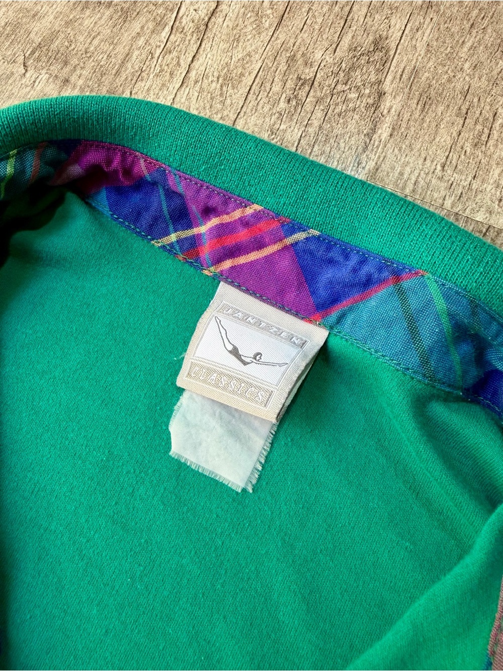 Vintage Green Short Sleeve Polo Shirt Plaid Trim Collar Crest Embroidered - Picture 3 of 3